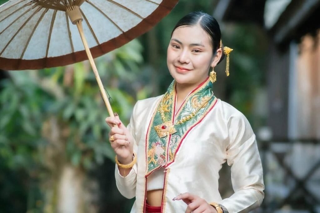 Traditional Lao costume experience at Heuan Chan Heritage House